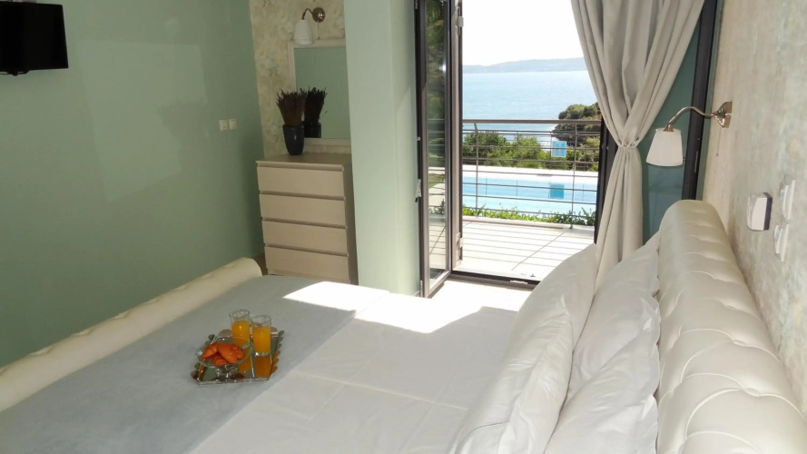 Melina Apartments Pool View