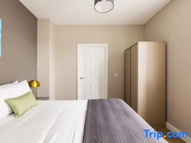 1 Bedroom Superior Apartment
