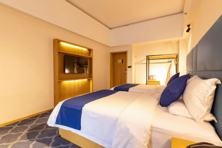 Shenzhen Flight One Hotel