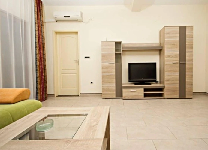 1 Bedroom Apartment with balcony and with partial sea view
