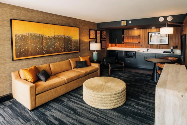 Double Suite