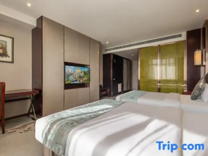 Premier Twin room