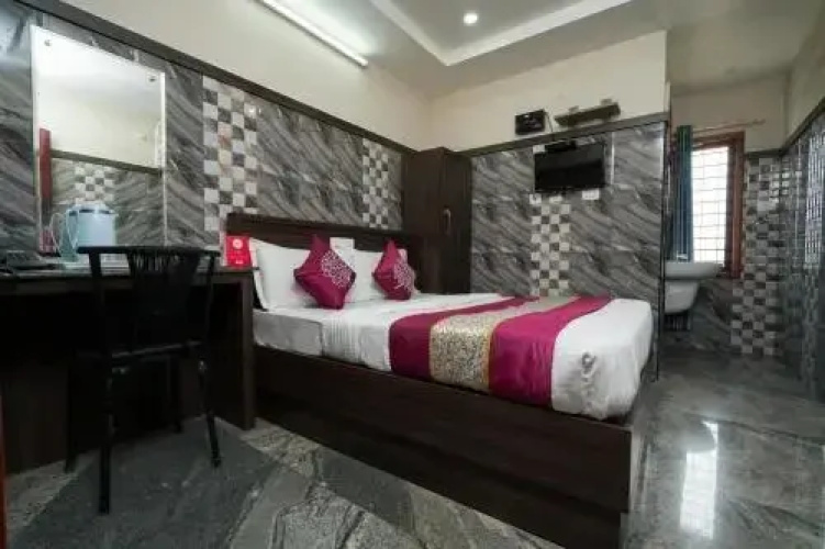 Greens Residency by OYO Rooms