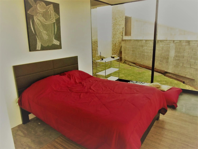 Salamandra Room