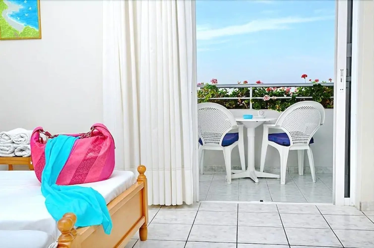 2 Bedrooms Apartment