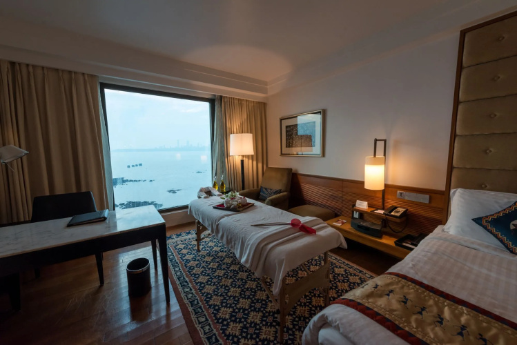 InterContinental Marine Drive Mumbai by IHG
