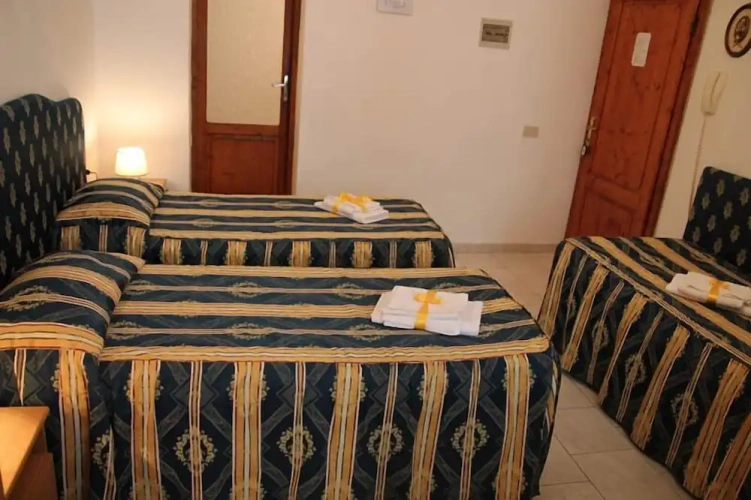 Standard Quadruple room