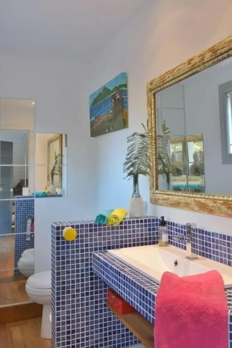 2 Bedrooms Villa