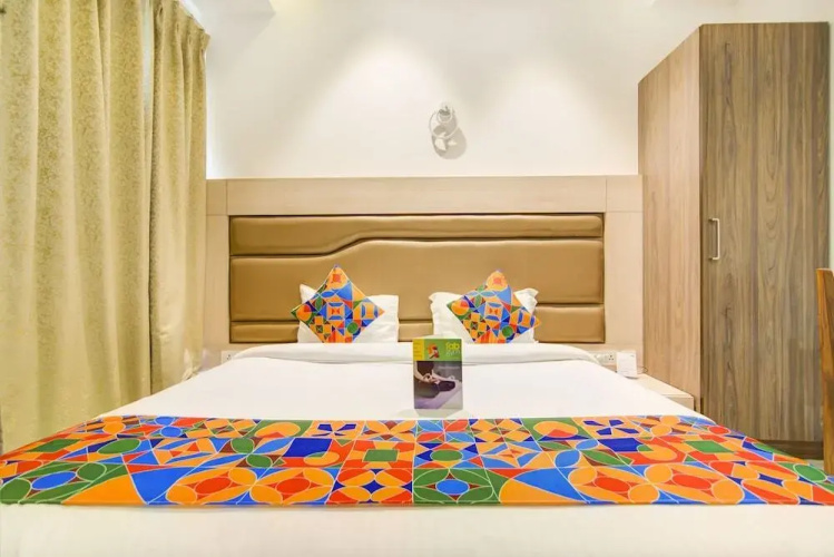 Hotel Yellow by FabHotel