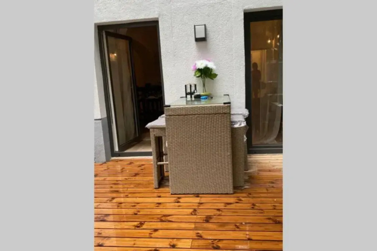 Atelier - Apartment with Garden