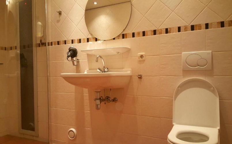 Comfort room