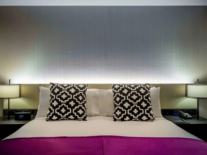 Pullman Melbourne City Centre