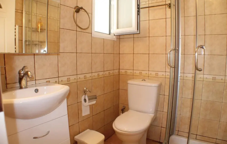 Awesome Home in Nea Makri With Wifi and 3 Bedrooms