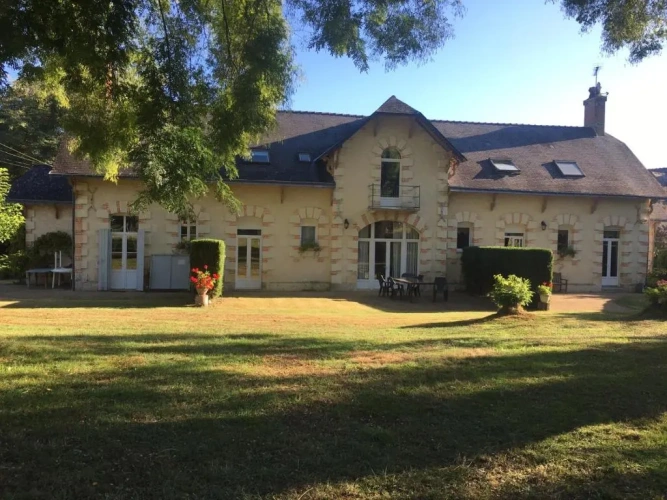 3 Bedrooms Cottage