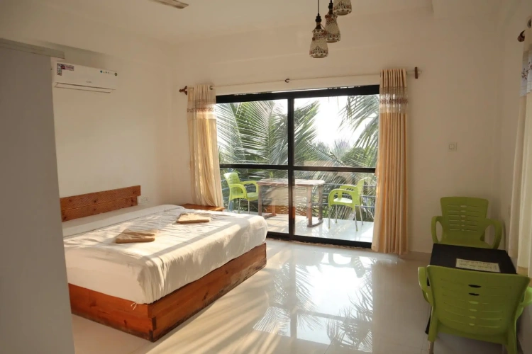 Deluxe room with sea view