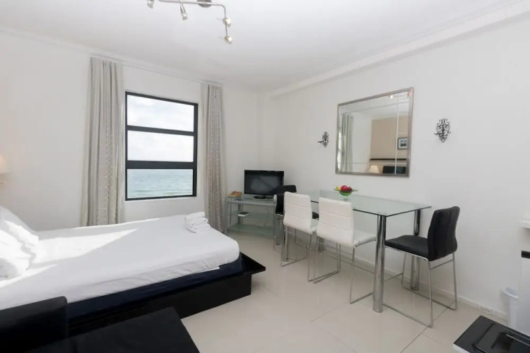 774 Ocean View Hollywood Beach