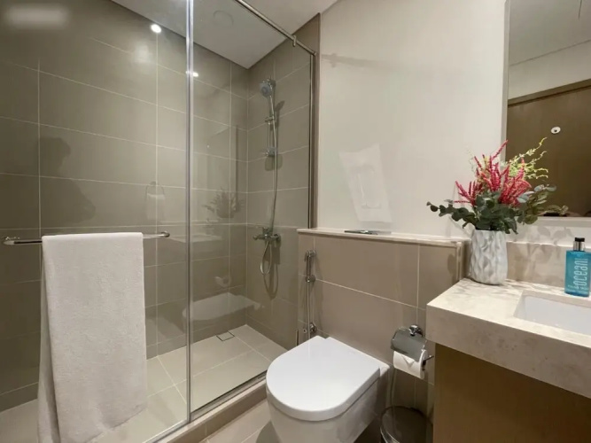 Luxe High Floor Full Seaview