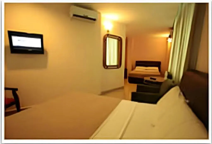 Hotel Reko Inn