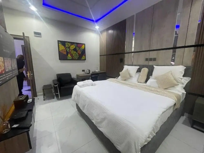 Armed Forces Officers Mess & Suites