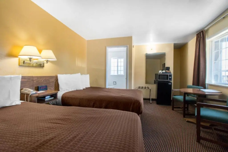 Town House Motel – Historic Old Town Eureka