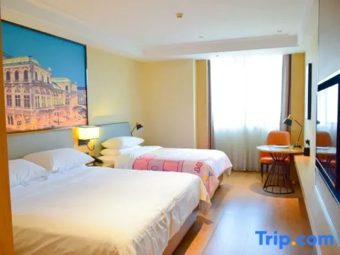 Standard Double room with view