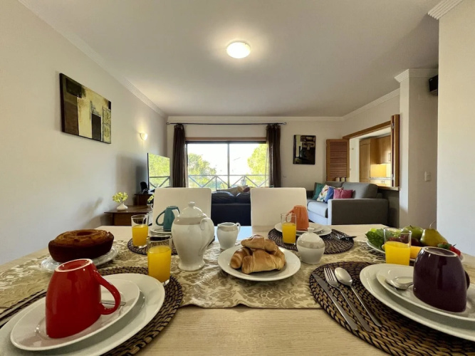 Albufeira Modern 4 With Pool by Homing