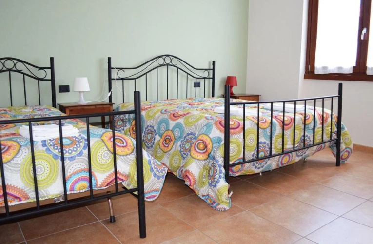 B&B Lario