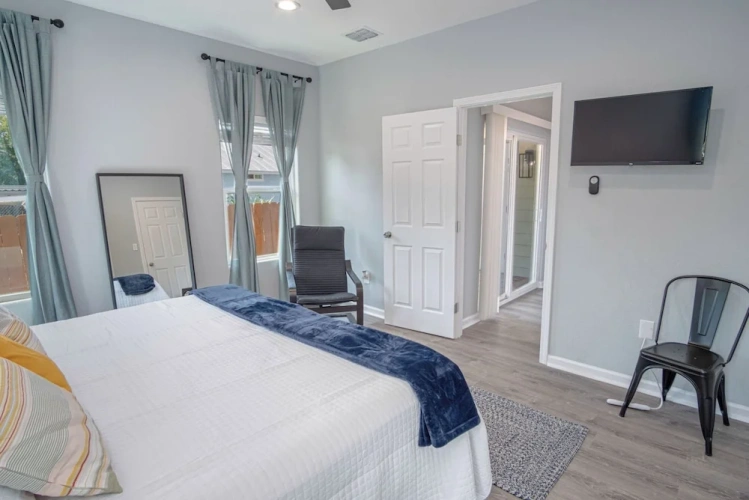 4 Bedrooms Cottage