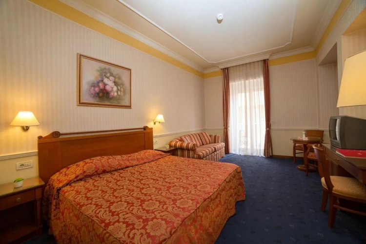 Continental Hotel