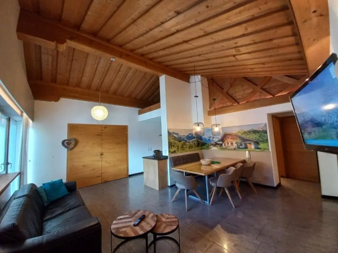 3 Bedrooms Apartment with balcony