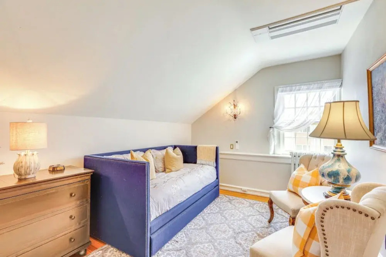 Historic French Consulate! Cap Hill Area, Walkable