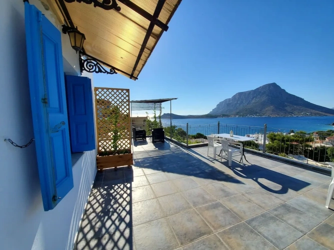 Classic Twin Studio with sea view