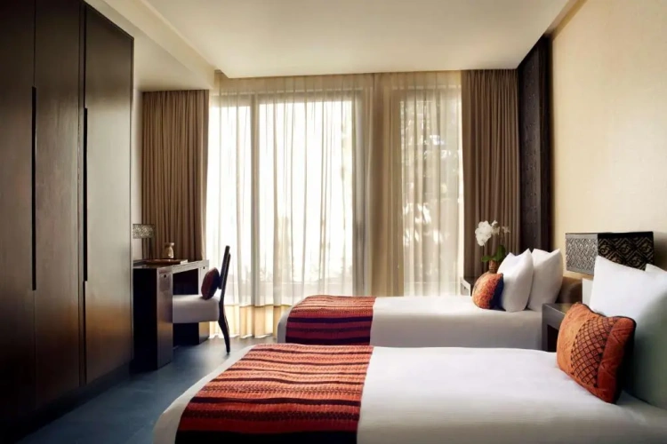 3 Bedrooms Family Residence
