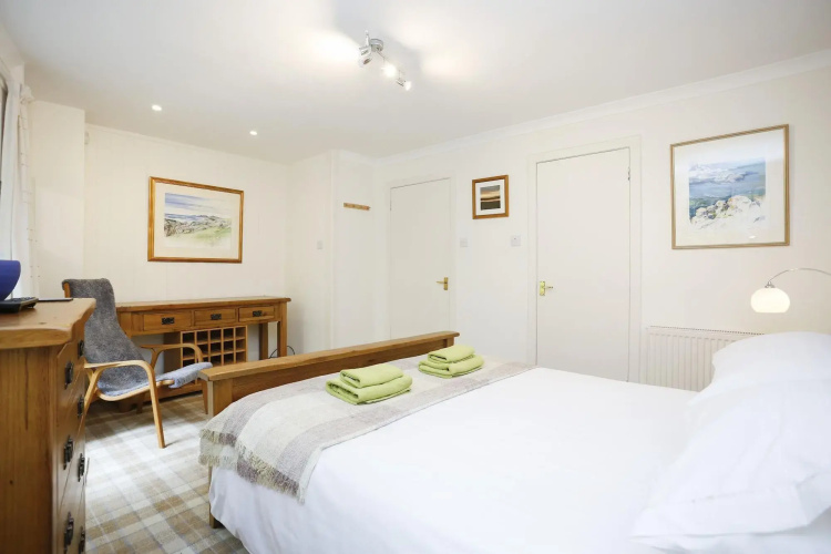 Central New Town Apartment