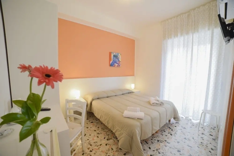1 Bedroom Standard Double room with balcony