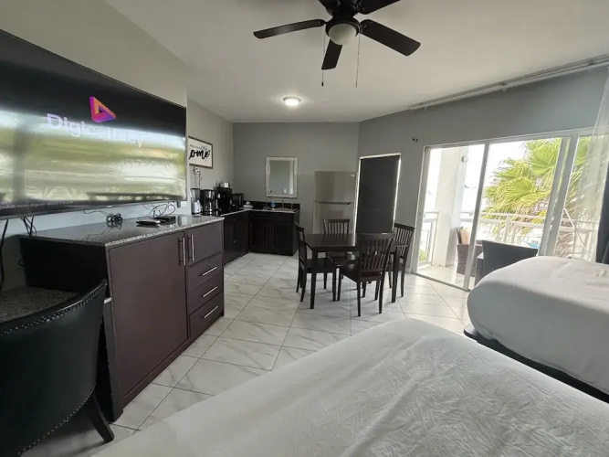 Grace Bay Suites