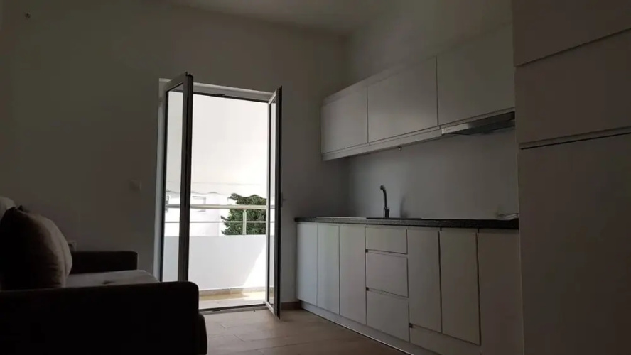 Beautiful Apartments - Perfect Location