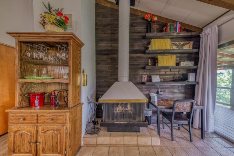 3 Bedrooms Cottage
