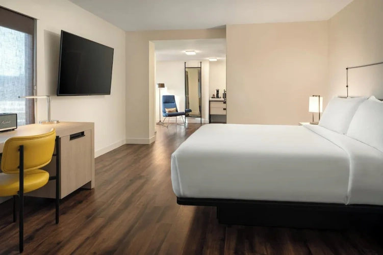 Double Suite