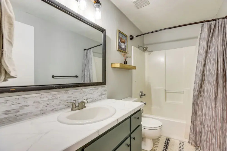 Family-friendly Home w/ Fire Pit in Bend!