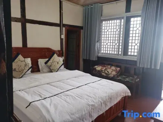 Standard room with balcony