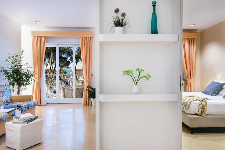 El Royale Suites Sorrento