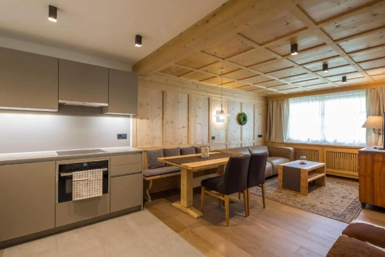 2 Bedrooms Apartment