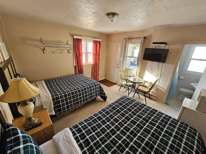 Economy Quadruple room