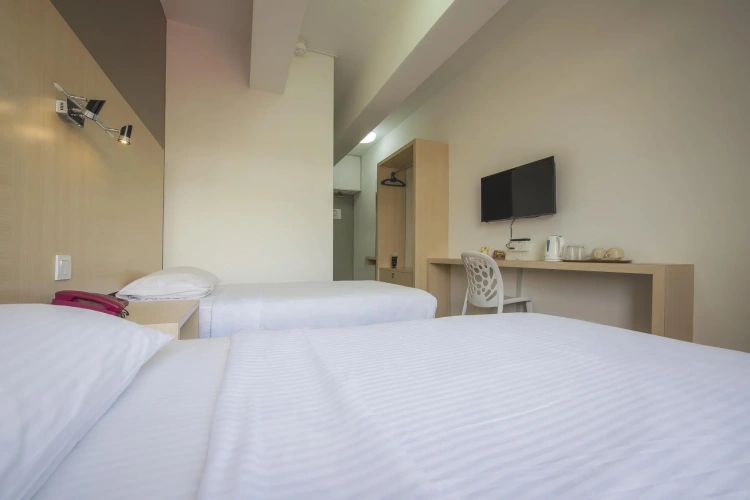 Premium Triple room