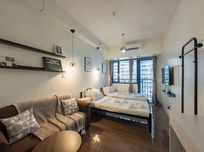Business Twin room with balcony and with pool view