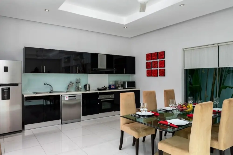 3 Bedrooms Villa
