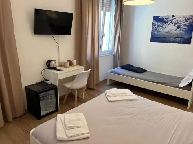 Classic Triple room