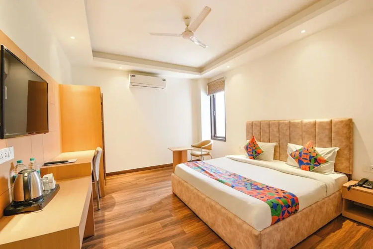 Fabhotel The Prime Land