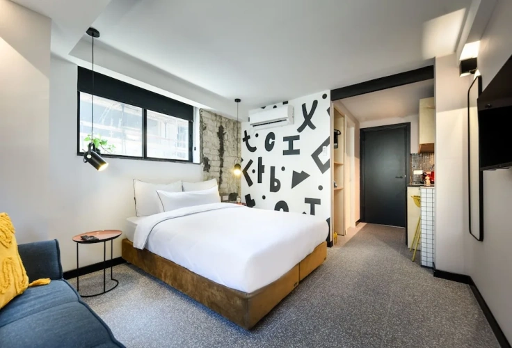Standard Triple room